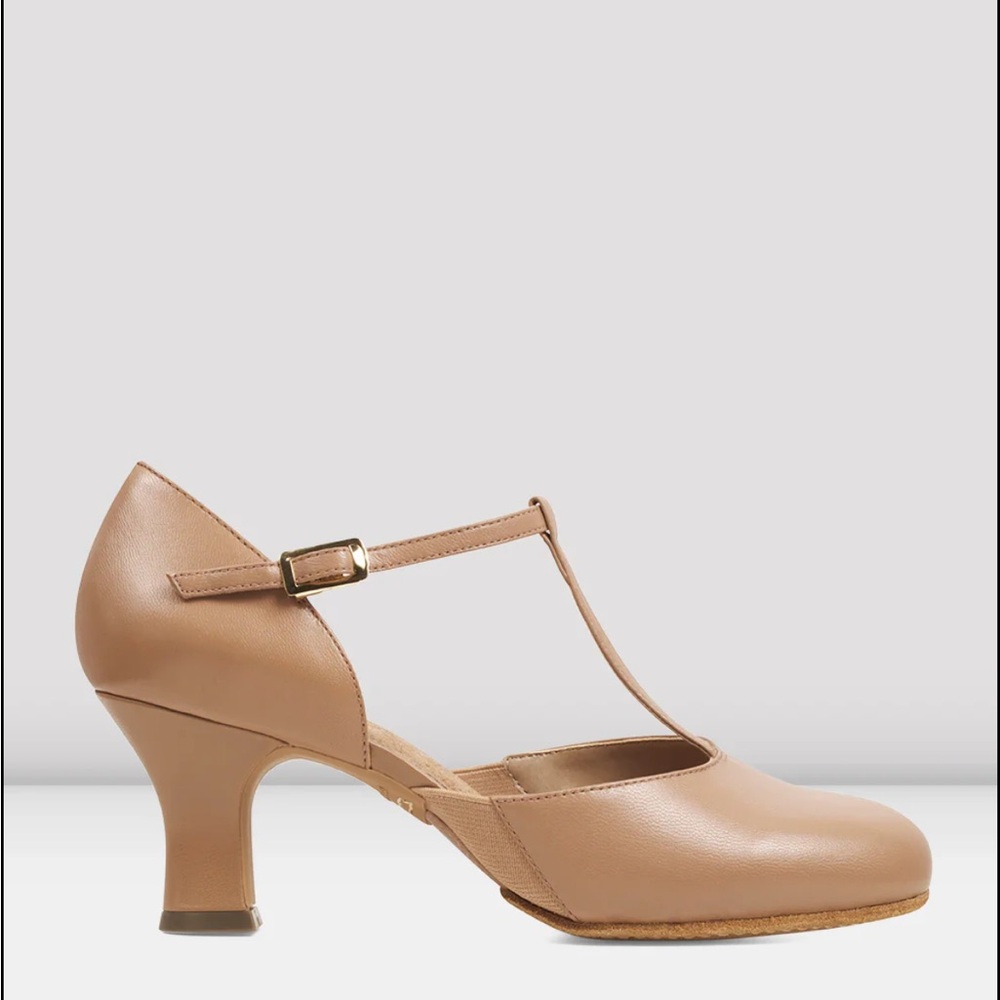 EUC Bloch Ladies Split Flex Leather Character Shoes